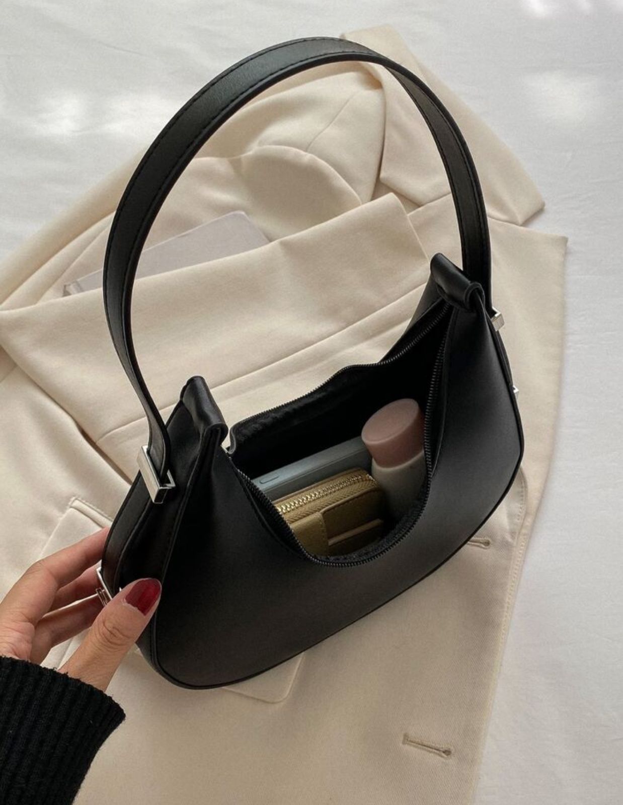 Elegant Minimalist Shoulder Bag